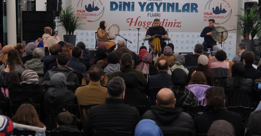 Milli İrade Meydanı’nda çocuklar çok neşeli