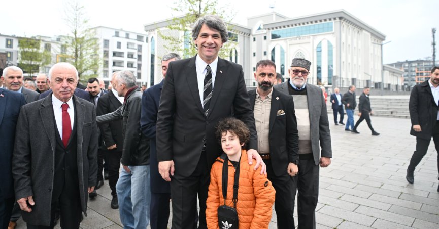 “RAMAZAN AYI BEREKETİN, BİRLİĞİN, HUZURUN AYIDIR”