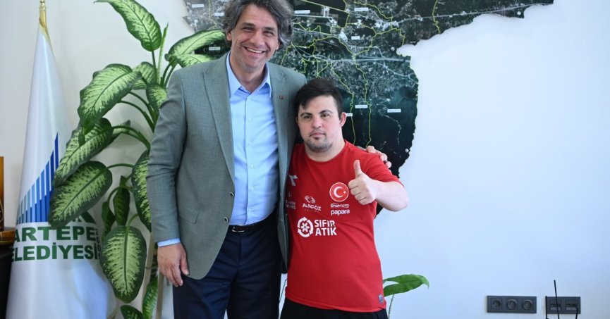 Kartepeli Sporcu Doğukan Başkan Kocaman’ı Ziyaret Etti