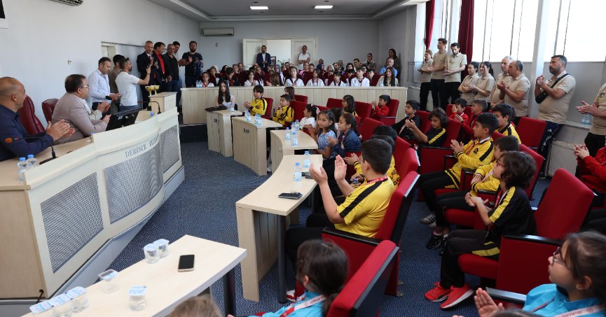  Bizim Hayat Felsefemiz  Geleceğimiz Olan Çocuklarımız