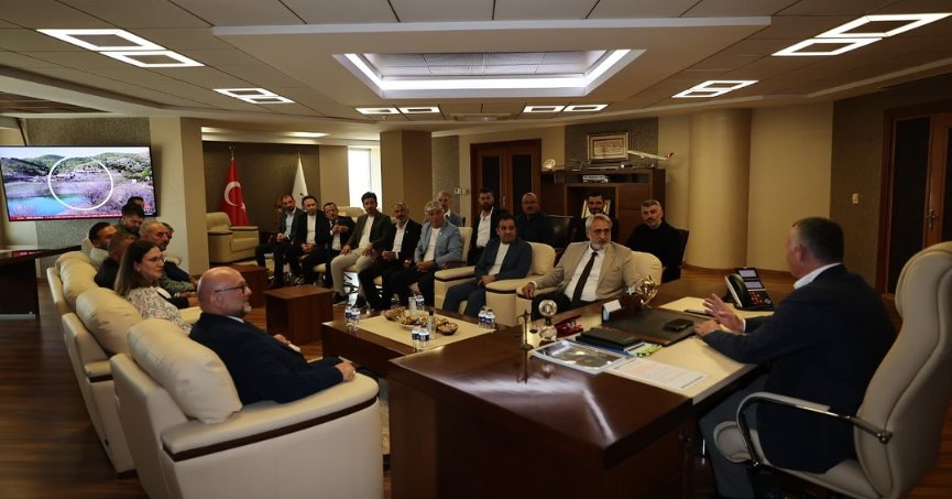 Büyükakın, Murat Aydın ve yönetimini kabul etti