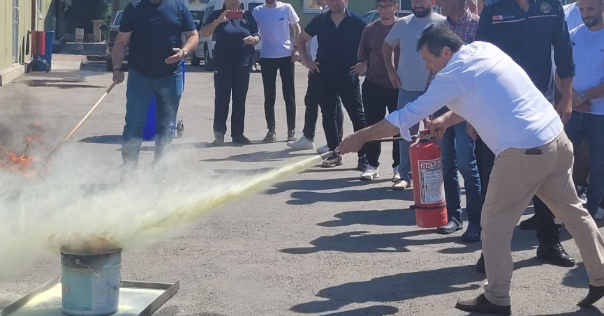 GÖLCÜK BELEDİYESİ PERSONELİNE YANGIN EĞİTİMİ VERİLDİ
