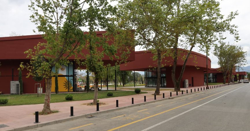 KAFETERYA ALANLARI HİZMETE HAZIR