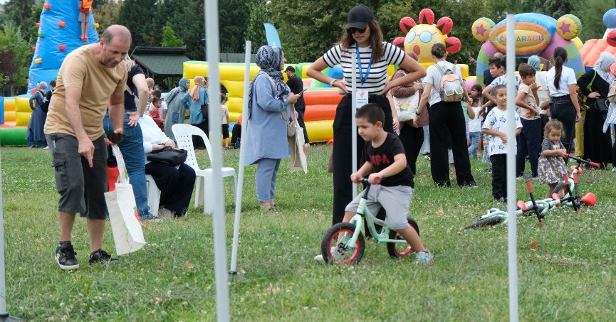 Eğlencenin durağı bu kez Derince oldu