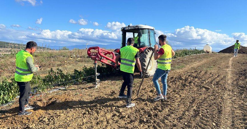 Büyükşehir’den çiftçilere modern sera desteği