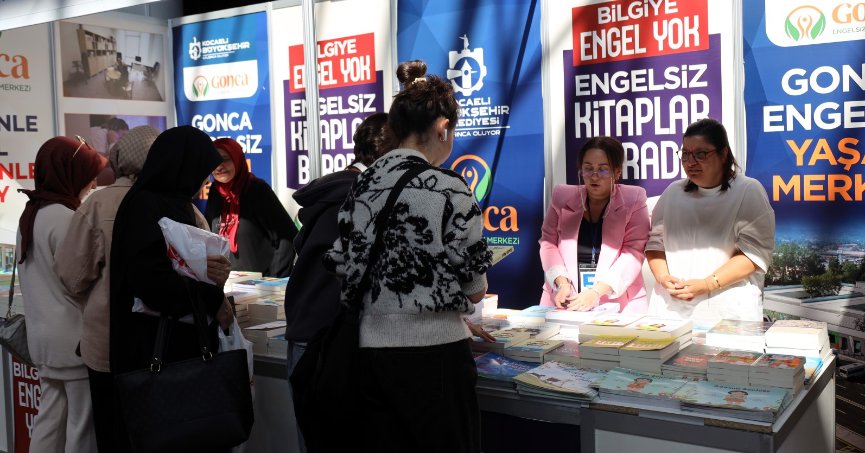 ÖZEL BİREYLER ZİYARETÇİLERLE BULUŞUYOR