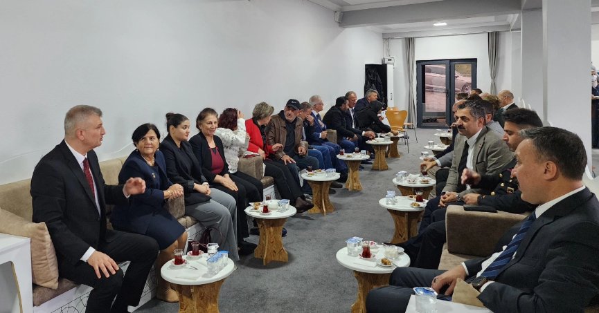 Gölcük'te Muhtarlar Günü Törenle Kutlandı