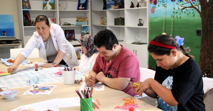 Gonca’da sanatla özgüven kazanıyorlar