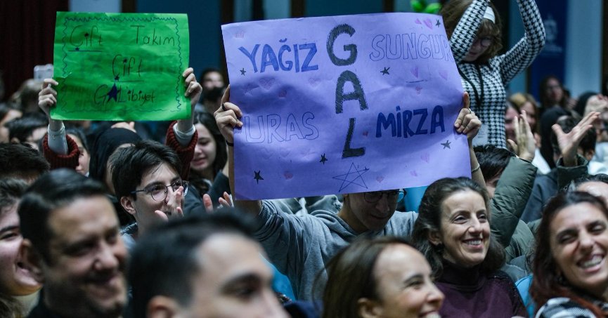 Genç münazırlar, “Bi’ Diyeceğim Var” dedi