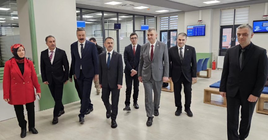 Gölcük Hükümet Konağı Hizmete Girdi