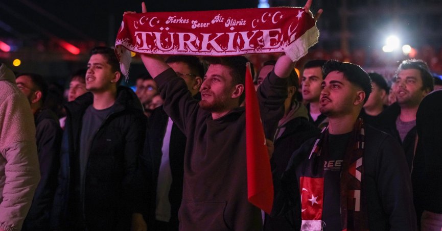 İzmitli Kerem attı, 