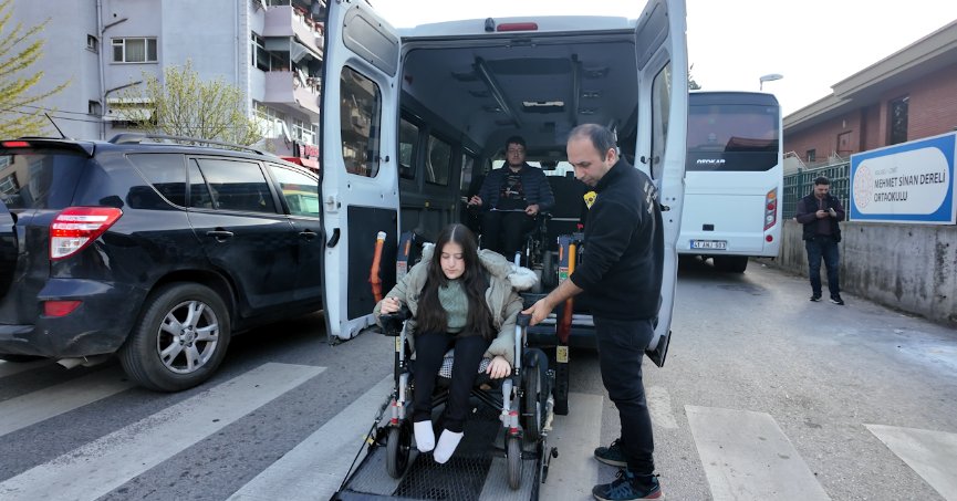 Hayallere giden yolda Engelsiz Taksi köprü oldu