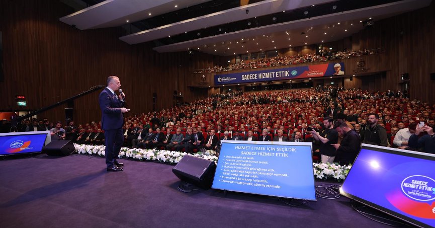 Başkan Büyükakın: “Gençler kütüphanelerimizi çok sevdi”