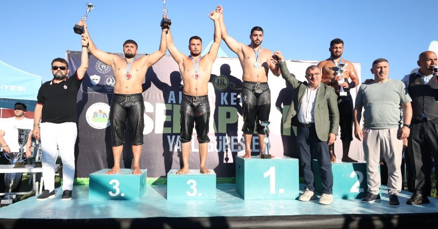 Başpehlivan Feyzullah Aktürk oldu