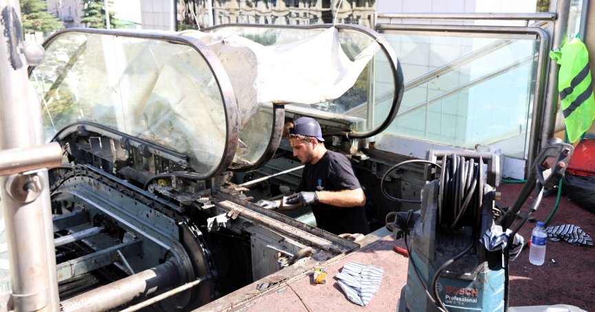 MEKANİK VE ELEKTRİKLİ AKSAMLAR YENİLENİYOR