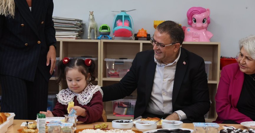 Başkan Gökçe, Eğitimin ve Öğrencilerin Yanında