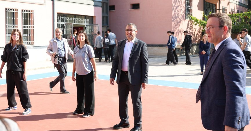 Derince’de 55 Okula Dedektör Desteği