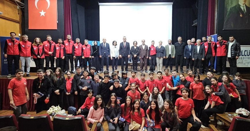 Afet Risklerinin Azaltılmasına Yönelik Önlemler Gölcük’te Anlatıldı