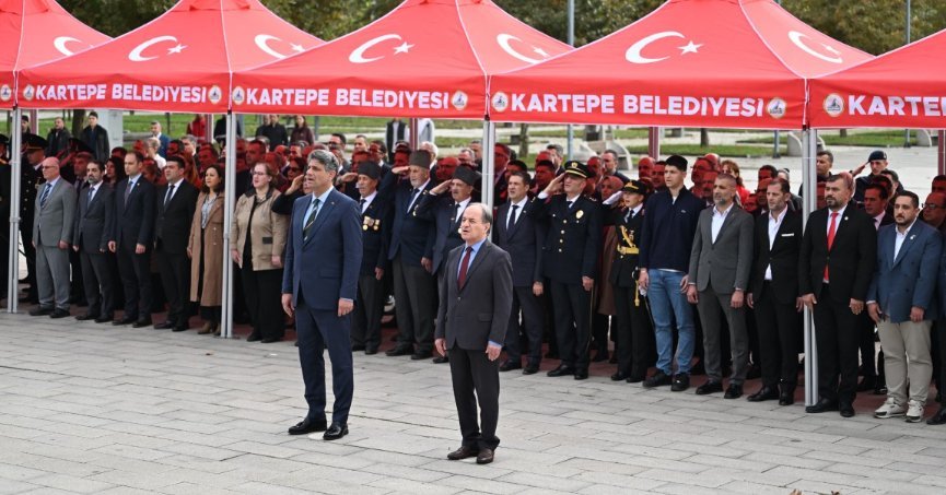 KARTEPE’DE CUMHURİYET GURURU KENT MEYDANI’NDA YAŞANDI