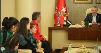 Başkan Büyükakın; Kızlarımız bizi gururlandırdı