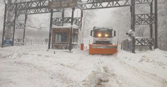 Büyükşehir’in kar mesaisi devam ediyor