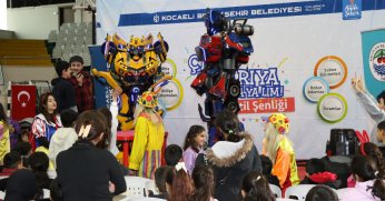 Tatil şenliği ‘Çık Dışarıya Oynayalım!’ başladı