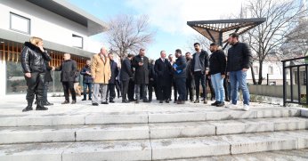 “ŞEHİRLERİN KALBİ MEYDANLARDA ATAR”