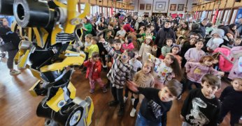 ÇOCUKLAR ARA TATİL ŞENLİĞİ'NDE DOYASIYA EĞLENDİLER