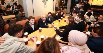 Başkan Adayı Büyükgöz Gebzeli  Gençlerle ‘Gençlik Kahvesi’nde Buluştu