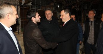 Karamürsel’de Çetinkaya sevgisi geceyi aydınlattı