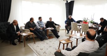 Çetinkaya’dan Hasan Hoca’ya Umre Ziyareti