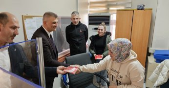 Sezer, “Gölcük’te çalmadık kapı bırakmayacağız”