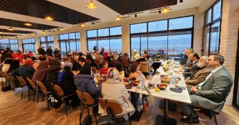 Başkan Sezer gece gündüz sahada