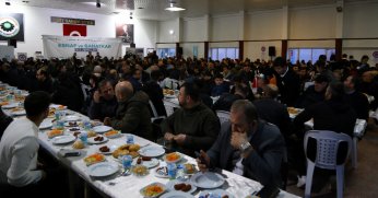 Başkan Büyükakın sanayi esnafıyla iftar yaptı