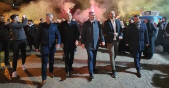 Yazlık’ta Başkan Sezer’e miting gibi karşılama