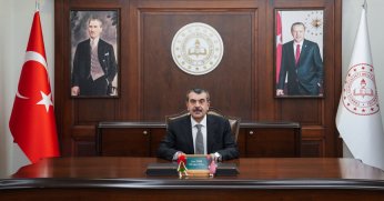 Okullarda ders saatleri değişiyor