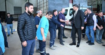 BAŞKAN KOCAMAN BELEDİYE PERSONELİ İLE BAYRAMLAŞTI