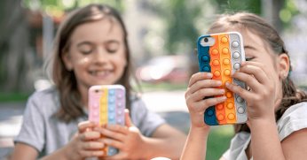 Uzmanlardan 11 yaş uyarısı: Cep telefonu vermeyin!