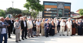 Hacı Adayları Dualarla Uğurlandı