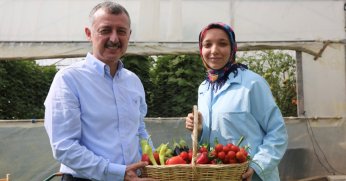 Başkan Büyükakın’dan kadın üreticiye tam destek