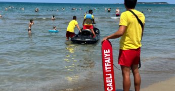 KOSKEM sahillerde 247 kişiyi hayata bağladı