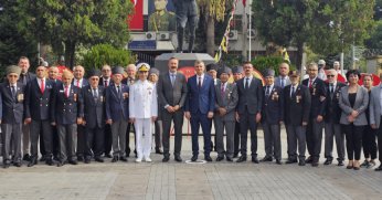 GAZİLER GÜNÜ GÖLCÜK'TE TÖRENLE KUTLANDI
