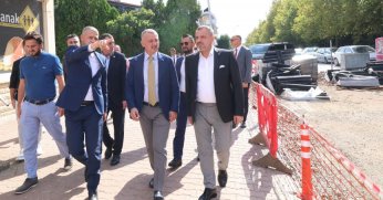 “İZMİT’İ TÜMÜYLE KUCAKLAYAN BİR BELEDİYECİLİK ANLAYIŞI”