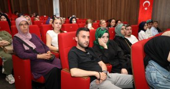 “0-7 YAŞ HAYATIMIZIN ‘ÇÜNKÜ’ DÖNEMİDİR”