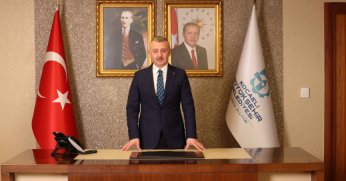 “Öğretmenlik, sevgiyle yazılmış bir hayat hikayesidir”