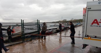 Büyükşehir batan tekneleri çıkardı