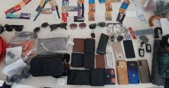 Kayıp eşyalar zabıtada sahiplerini bekliyor