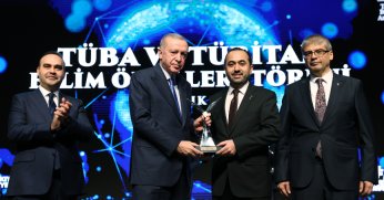 Cumhurbaşkanından Akademisyenlerimize Ödül