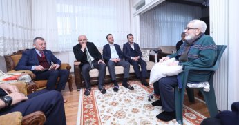 “BÜYÜKLERİMİZİ ASLA UNUTMAYIZ”