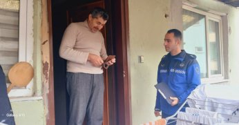 Büyükşehir zabıtası kayıp cüzdanı sahibine ulaştırdı